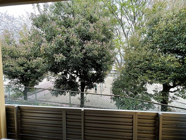 眺望　同マンション別部屋