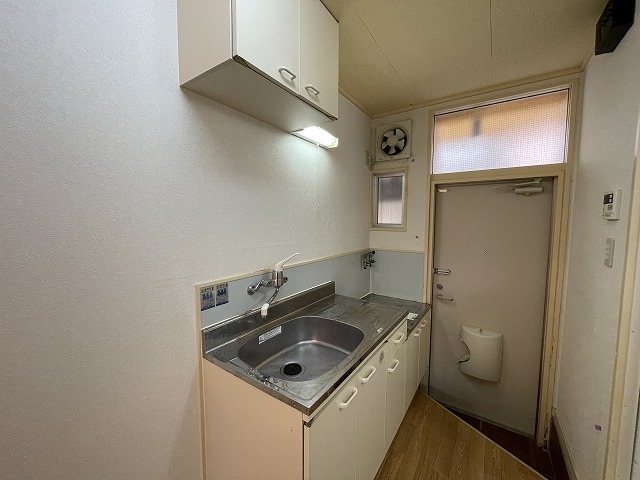 キッチン　同マンション別部屋