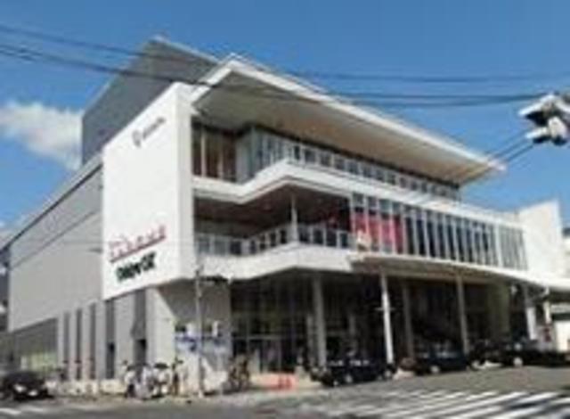 ショッピングセンター　小田急マルシェ相武台（ショッピングセンター）まで300m