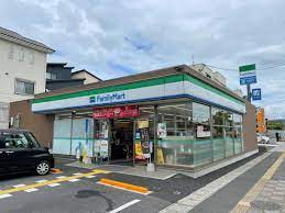 コンビニ　ファミリーマート大津月輪三丁目店（コンビニ）まで86m