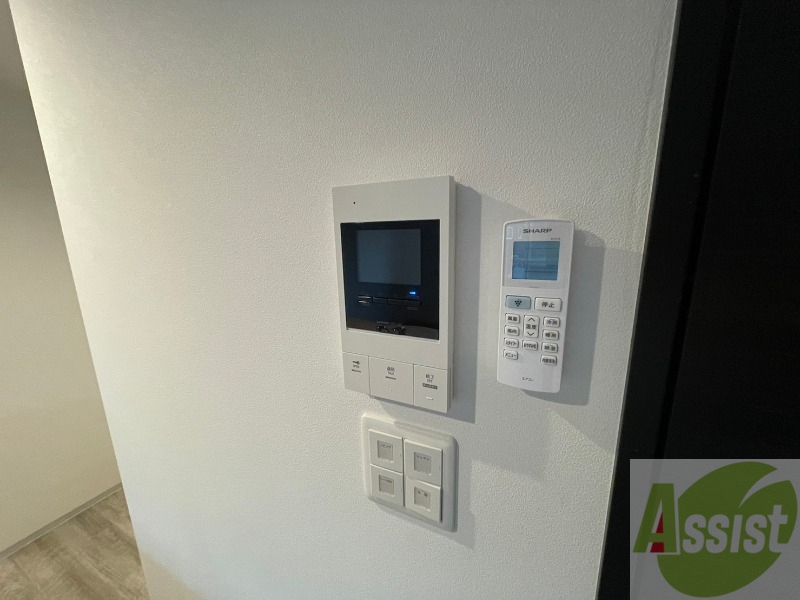 セキュリティ　ＴＶモニター付インターホンです。来客者の顔が見えるので安心！