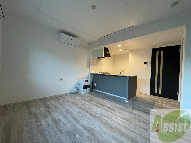 居室・リビング　広くてきれいなリビングです！快適に過ごせそうですね。