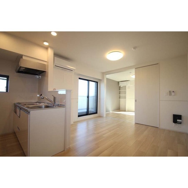 居室・リビング　写真は全て３０１にて撮影