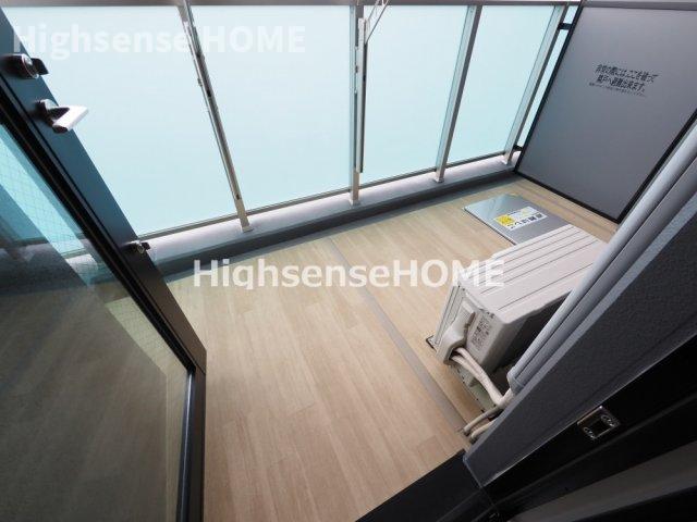 バルコニー　バルコニーからの眺めを楽しみながら食事をしませんか