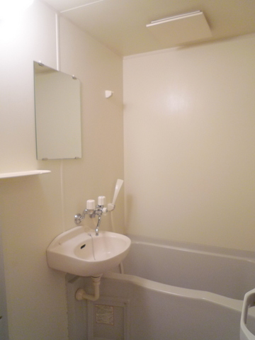 バス・シャワールーム　★キレイな浴室★