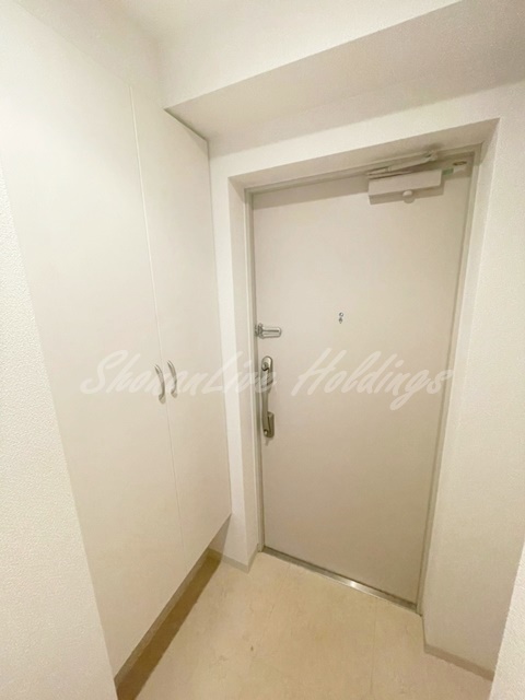 玄関　シューズボックスございます♪