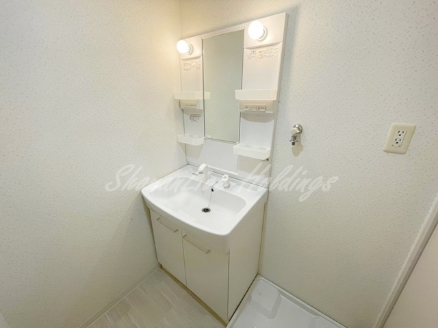 洗面設備　シャワー付き洗面台♪