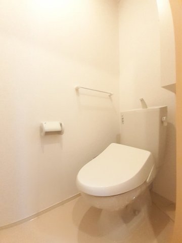 トイレ　ゆったりとした空間のトイレです