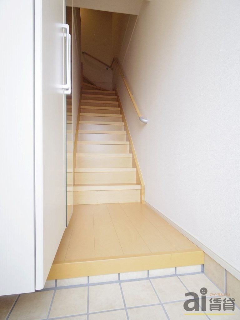 玄関　※写真同仕様※