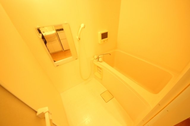 バス・シャワールーム　セパレート　エスリード福島駅前