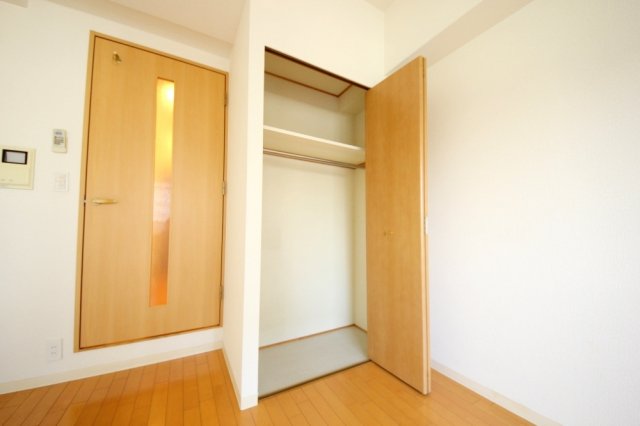 収納　クローゼット　エスリード福島駅前