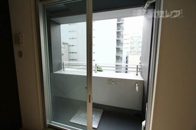 バルコニー　洗濯物が外から見られないように配慮しております