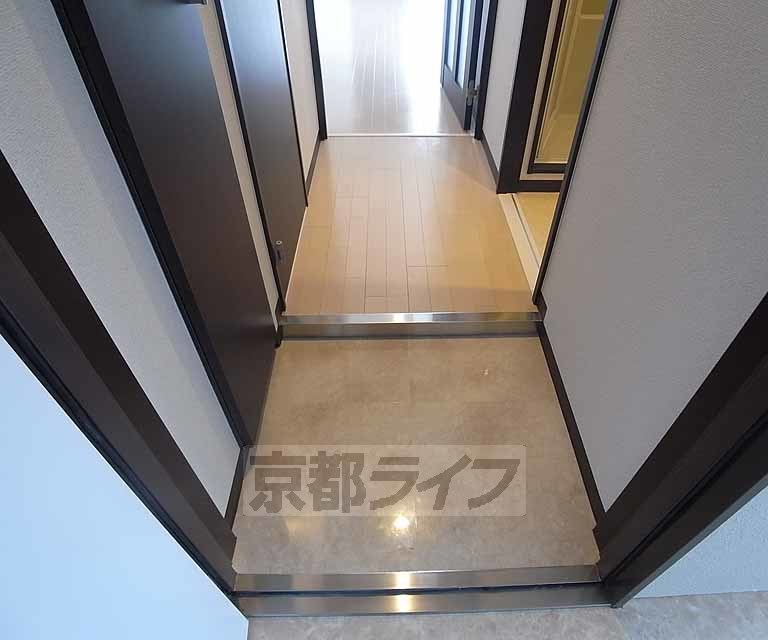玄関　フラットな玄関。
