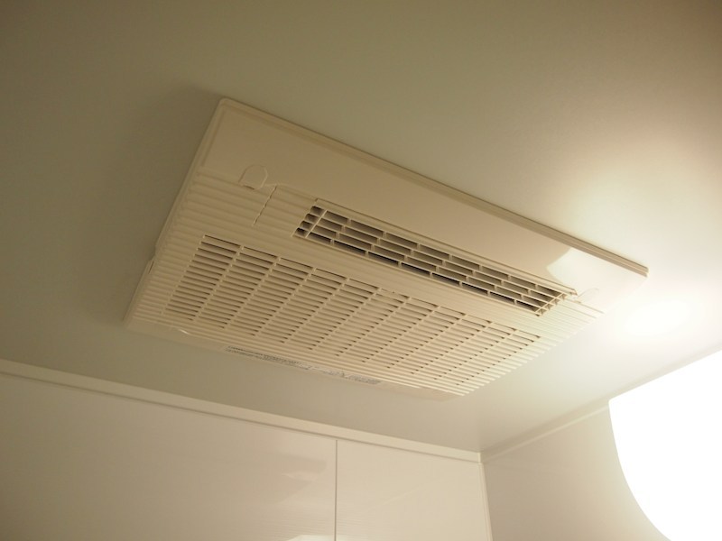 バス・シャワールーム　浴室乾燥機