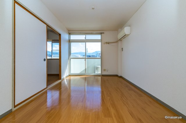 居室・リビング　リビング