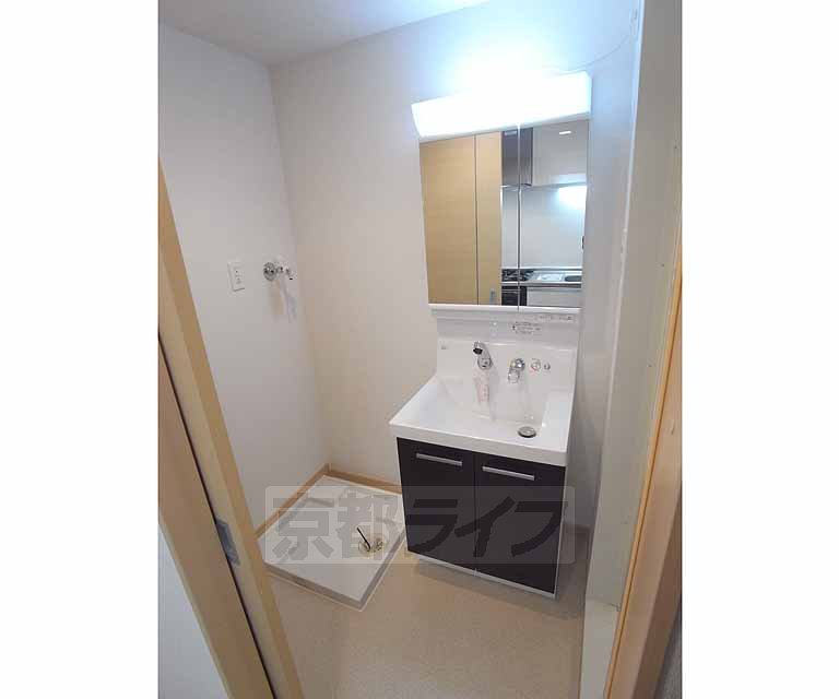 洗面設備　お洒落な洗面台です！