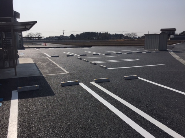 駐車場　敷地内駐車スペース