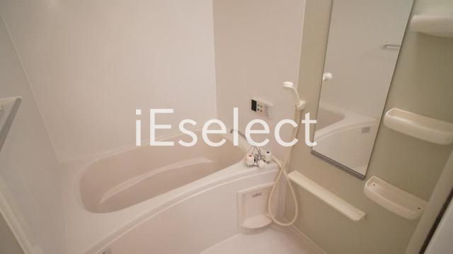 バス・シャワールーム　便利な追い焚き機能や浴室乾燥機付き