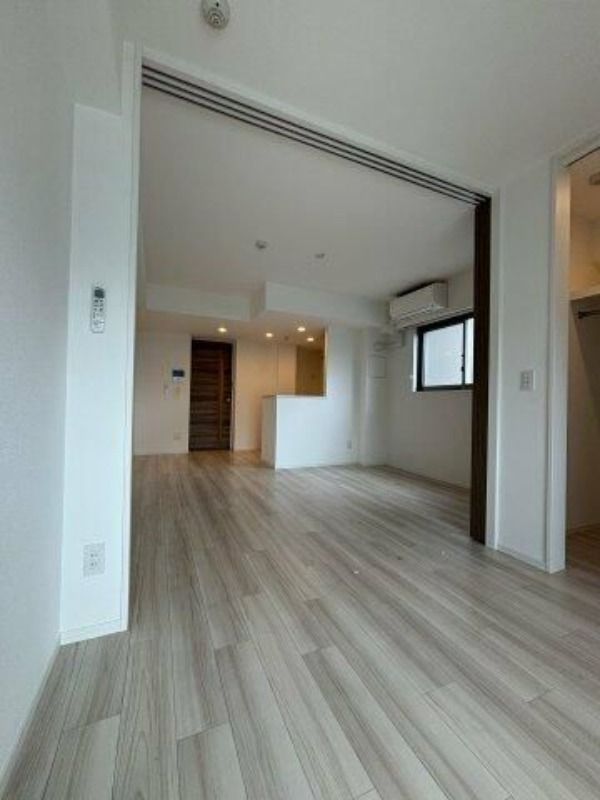 居室・リビング　ミリアレジデンス根岸柳通り