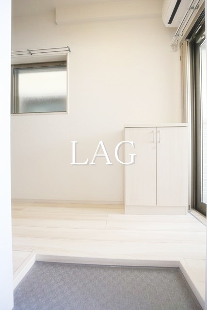 玄関　玄関です。