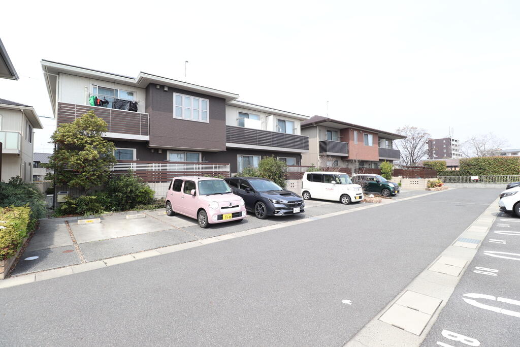 建物外観　駅から徒歩圏内の物件です！
