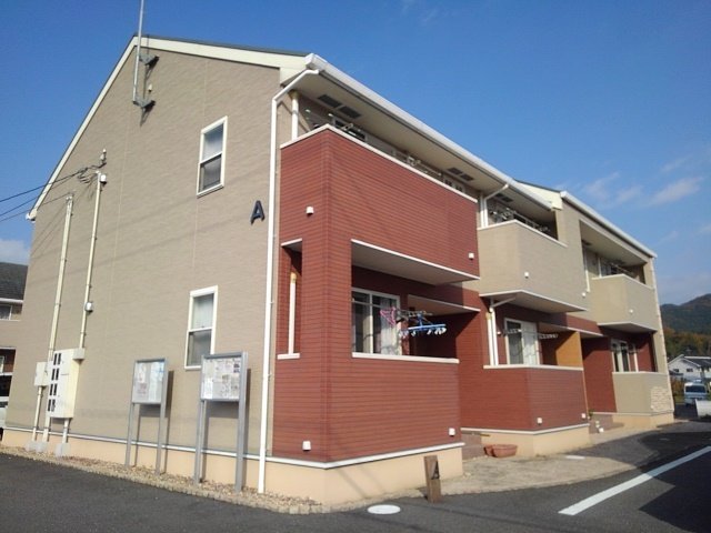 建物外観　落ち着いた雰囲気の外観です