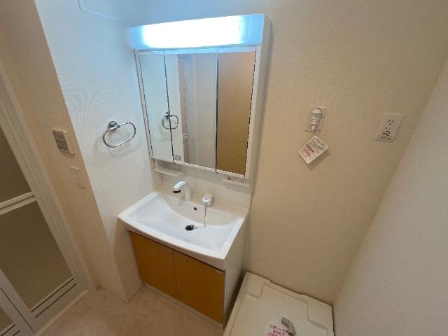 洗面設備　洗髪洗面化粧台