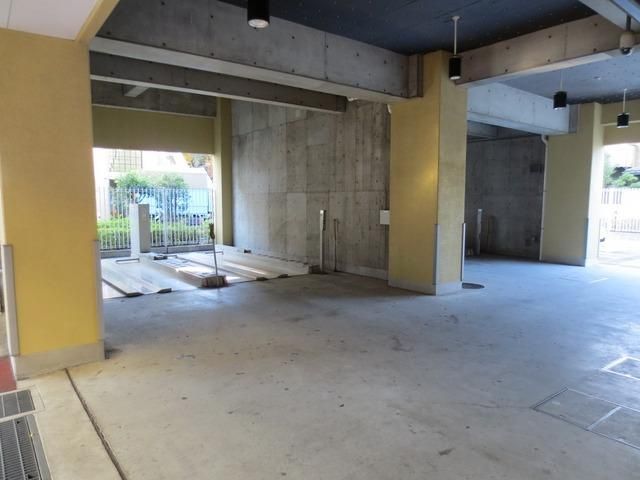 駐車場　★機械式駐車場完備★