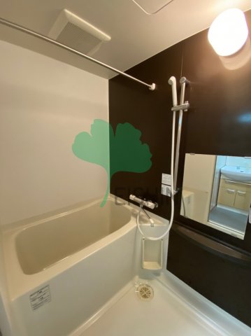 バス・シャワールーム　清潔感のある浴室です！