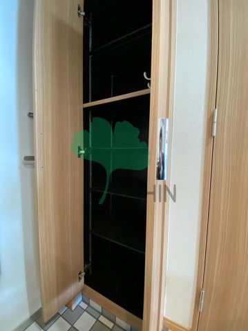 玄関　下駄箱もしっかりついてます！