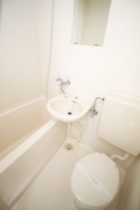 バス・シャワールーム　※他部屋写真使用