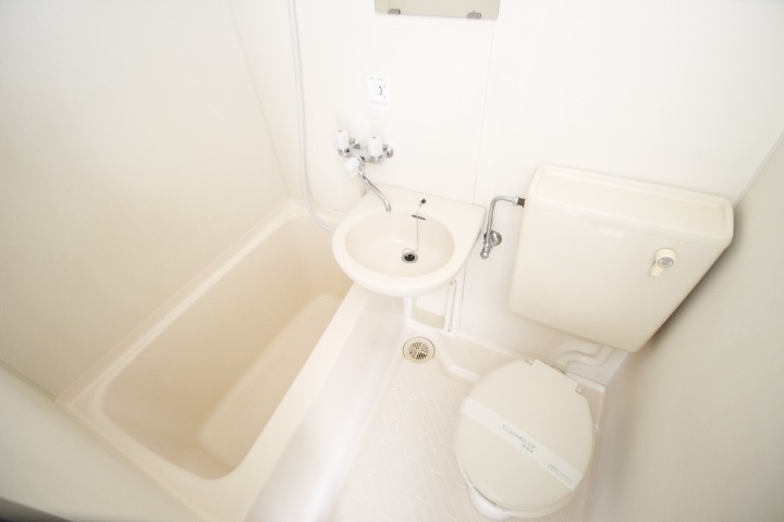 トイレ　※他部屋写真使用