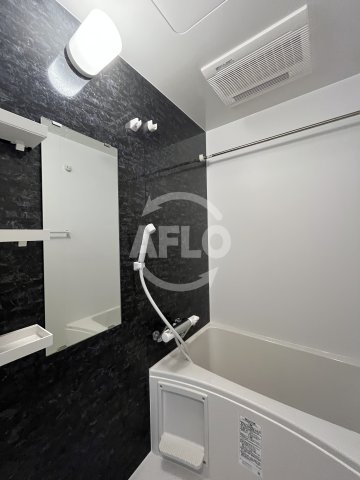 バス・シャワールーム　ライジングメゾン新大阪サウス　浴室