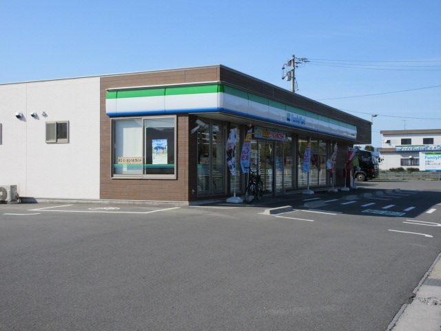 コンビニ　ファミリーマートいなべ大安町店（コンビニ）まで1716m