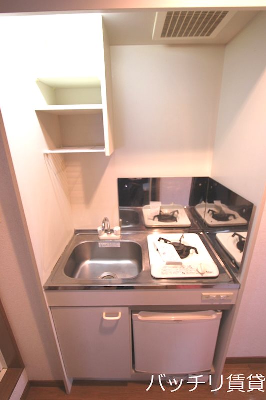 キッチン　画像は同型タイプの為、現状を優先致します。