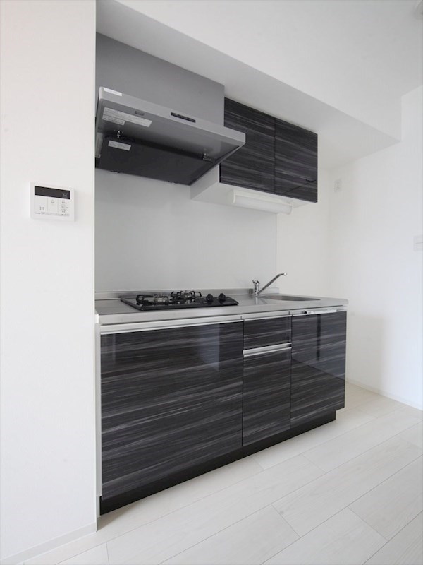 キッチン　システムキッチン（ガス2口コンロ付）