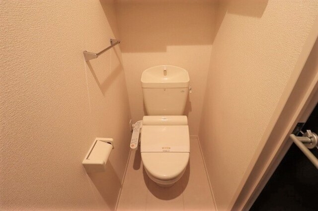 トイレ　トイレ　温水洗浄暖房便座