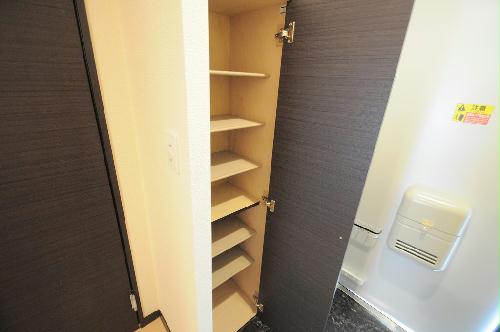 玄関　実際のお部屋と異なる場合がございます。