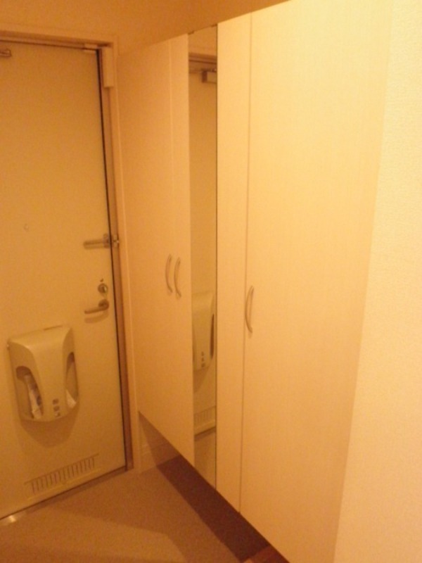 玄関　図面と現状に相違がある場合には現状を優先