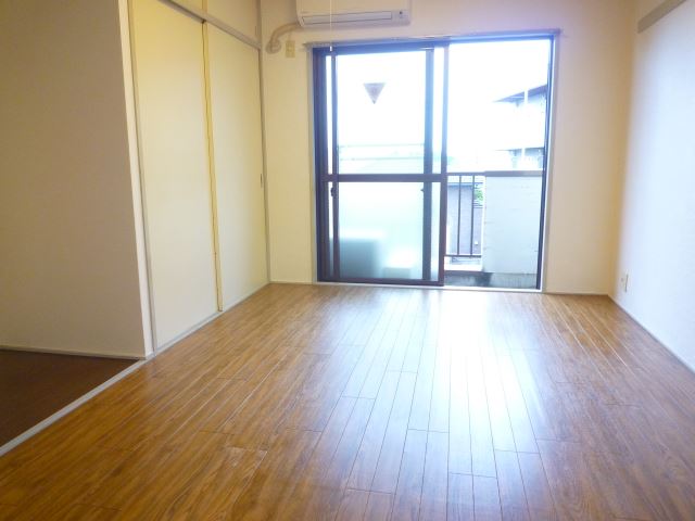 居室・リビング　室内キレイでオススメです