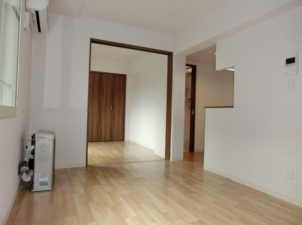 その他　オールフローリングで、お掃除などもしやすいです！