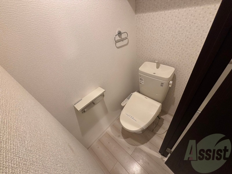 トイレ　トイレです。ウォシュレット付を探している方、おすすめです。