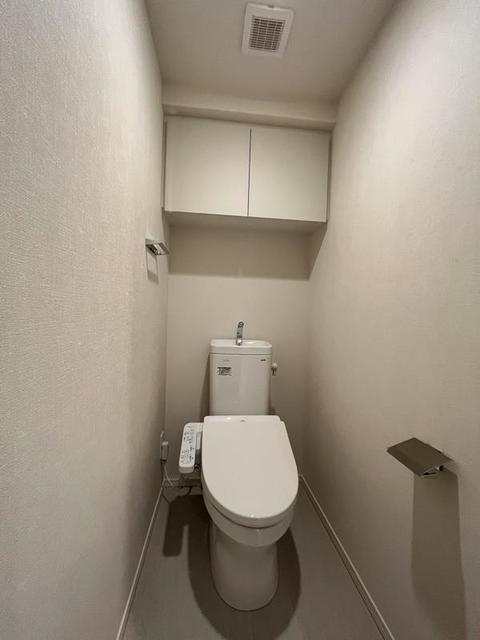 トイレ　※写真は同タイプ住戸です。