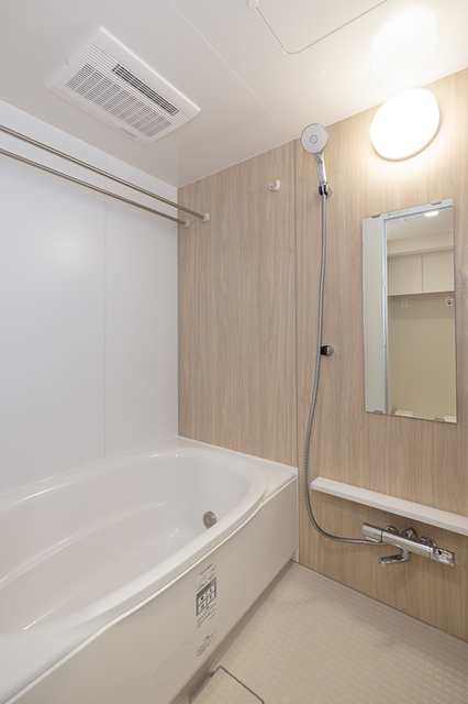 バス・シャワールーム　※写真は同タイプ住戸です。