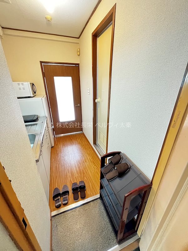 玄関　※別号室の参考写真です★（実際のお部屋とは異なります）