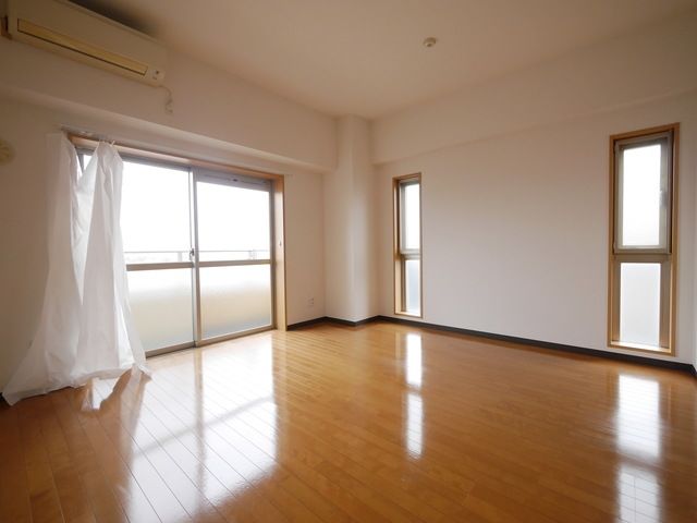 居室・リビング　★お部屋探しはタウンハウジング稲田堤店まで★