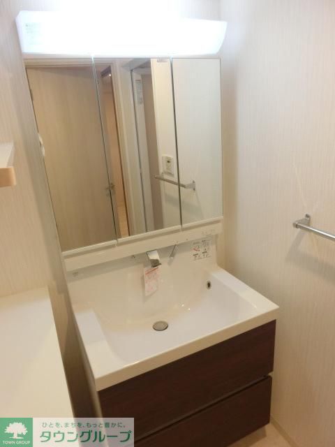 洗面設備　お部屋探しは株式会社　タウンハウジング　までお気軽にお問合…