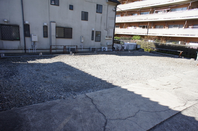 駐車場　駐車場（要空き確認）