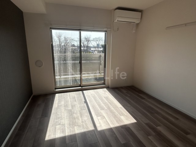 居室・リビング　二番館