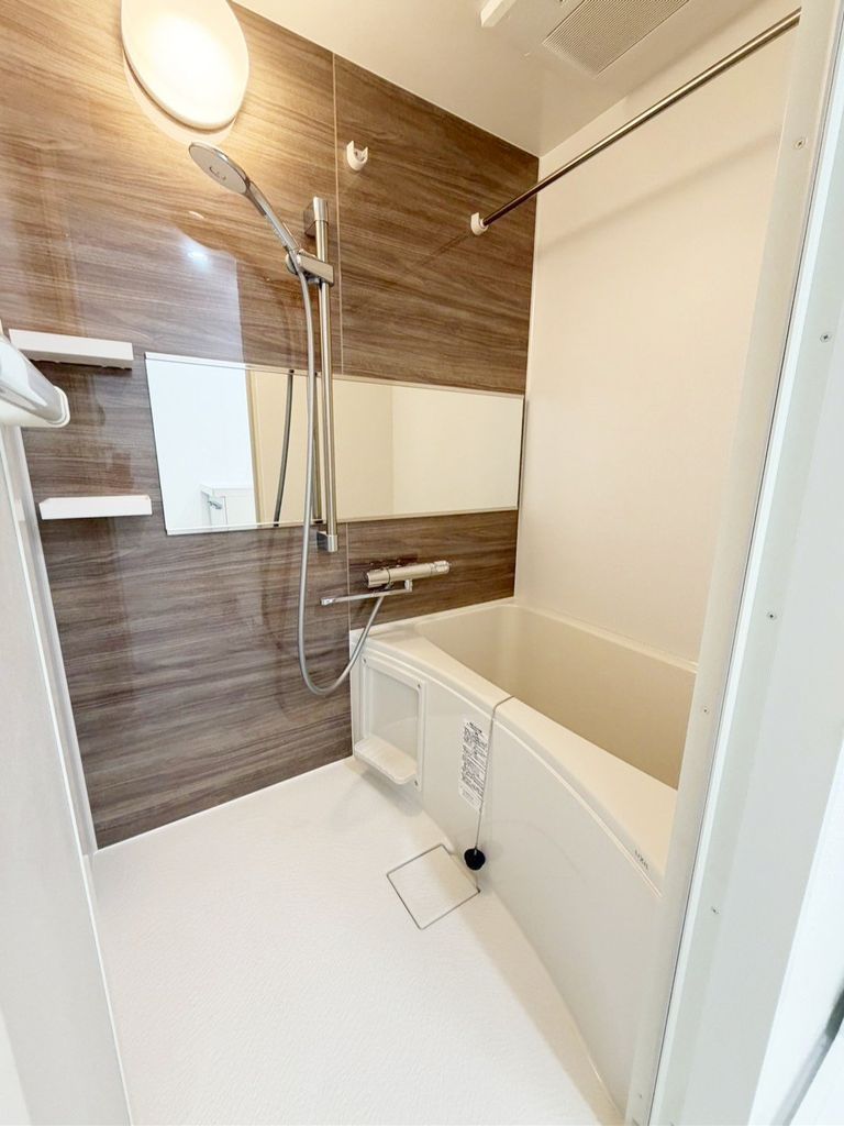 バス・シャワールーム　バス